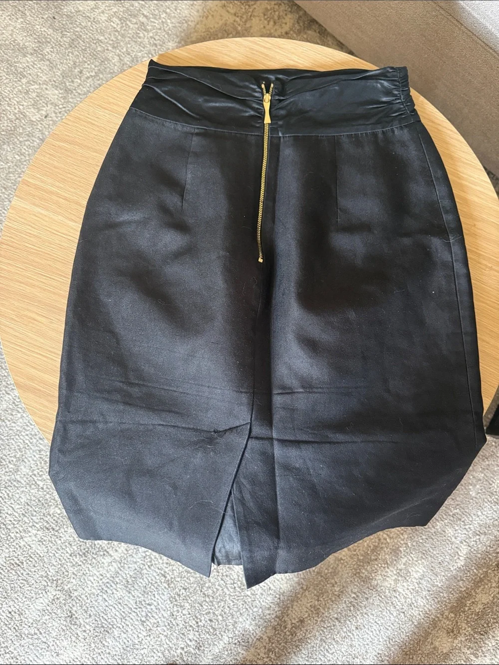 KATE SPADE ♠️ Black Pencil Skirt with High Waistband and Vintage classic look!